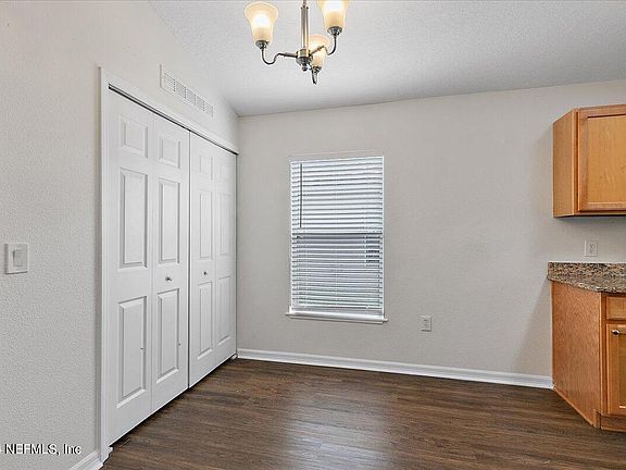 5th image of 113 KING ARTHUR Court