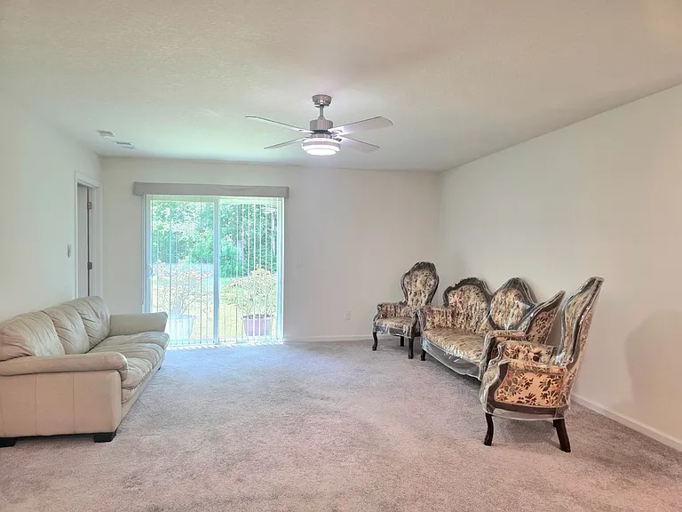 7821 Maxton Rd — Photo 6