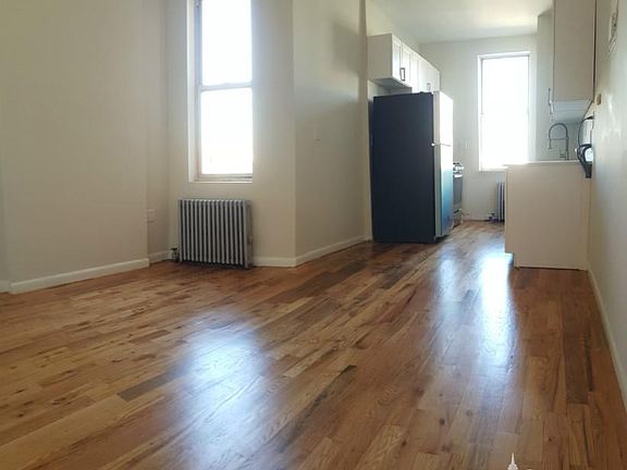 4th image of 293 Grove St APT 03L
