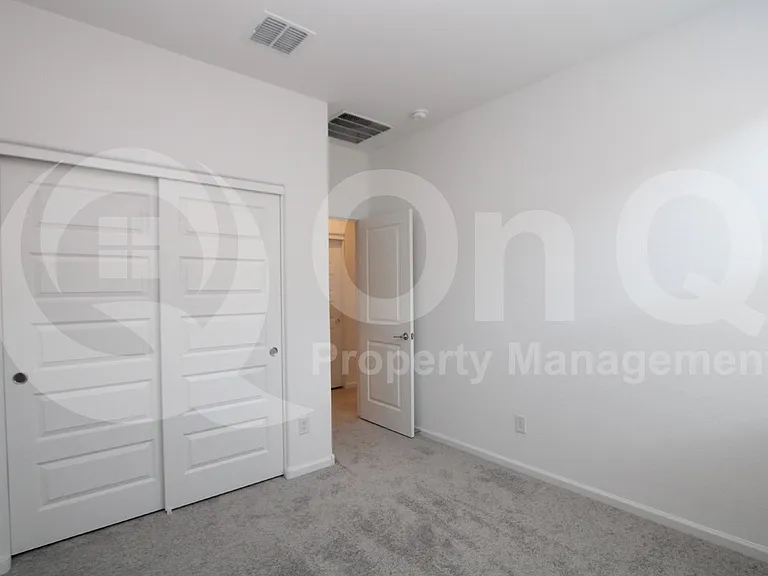 36400 W Mediterranean Way — Photo 9