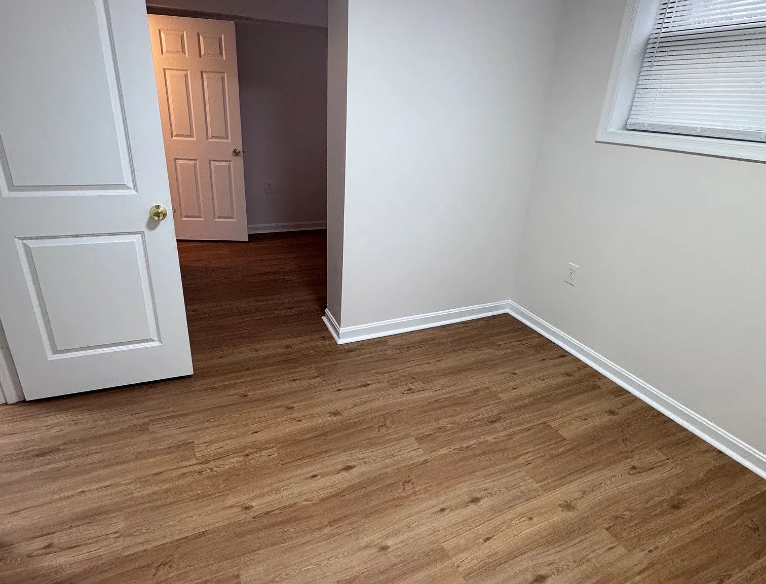 3 bed, 820 sqft, $1,950 — Photo 3