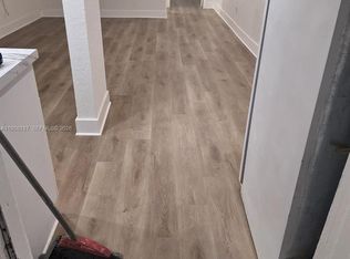 1236 NW 4th Ave #5, Fort Lauderdale, FL 33311