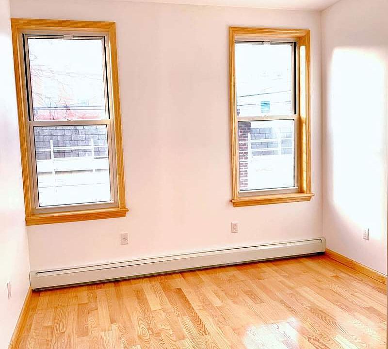 1st image of 3142 82nd St