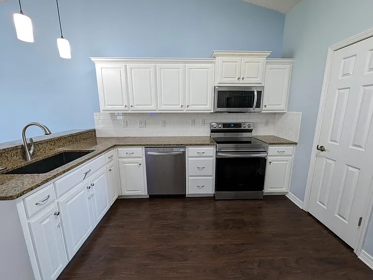 9903 Parker Lake Cir — Photo 19