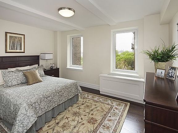 4th image of 444 E 52nd St APT 3F