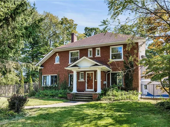 22895 Mastick Rd, Fairview Park, OH 44126