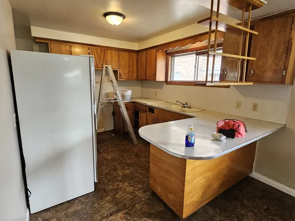 360 E Auburndale Ave, Youngstown, OH 44507