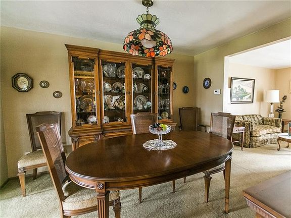 4th image of 4804 Robert Dr