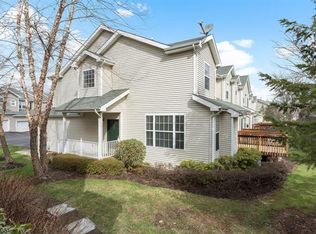 14 Alexandra Way, Clinton, NJ 08809