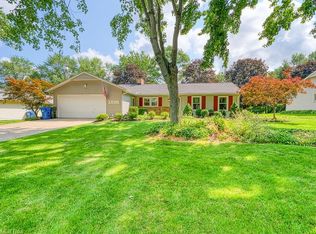 6401 Mills Creek Ln, North Ridgeville, OH