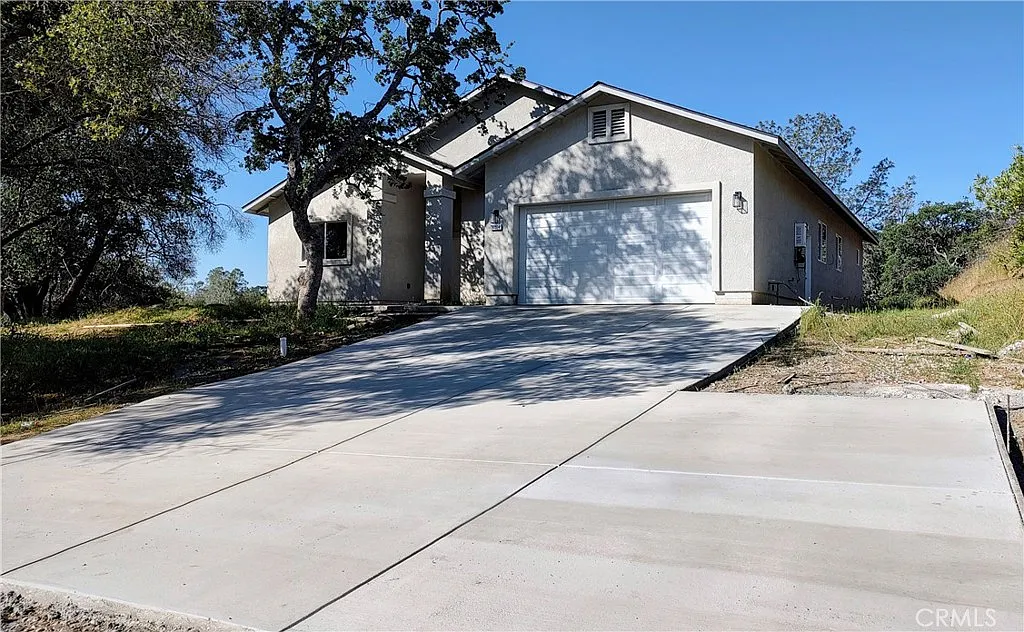 30524 Titan Dr photo 1