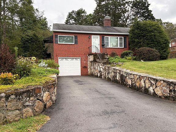 2nd image of 120 Springdale Ave