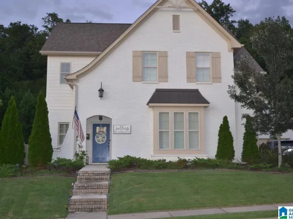 833 Fieldstown Cir, Gardendale, AL 35071