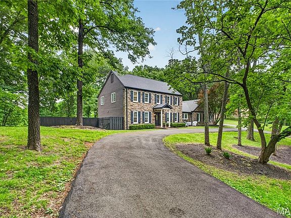 5th image of 1812 Oak Tree Ridge Rd