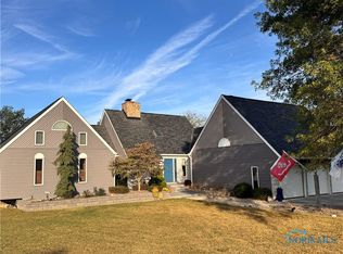 324 Dublin Ln, Bryan, OH