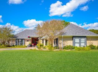 807 Trochta St, El Campo, TX 77437