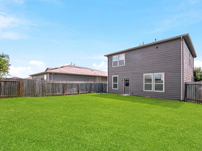 12318 Skyview Manor Dr — Photo 42
