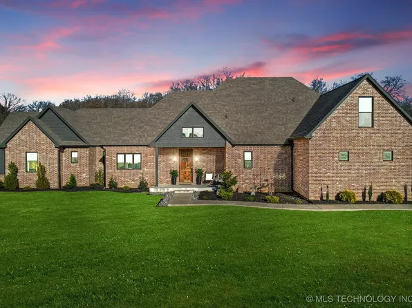 4861 W 77th Ct S, Tulsa, OK 74132