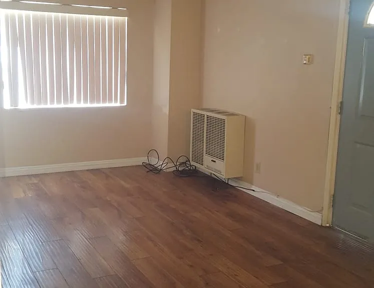 209 N Verdugo Rd — Photo 5