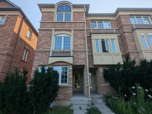 9872 McCowan Rd, Markham, ON L6C 0M7