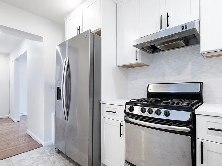 59-61 Brighton Ave #20 — Photo 9