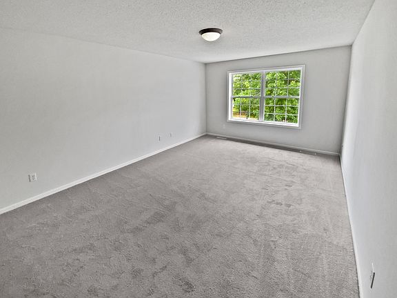 5th image of 17837 Haralson Dr