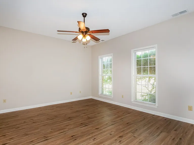 15 Austin Cir — Photo 12