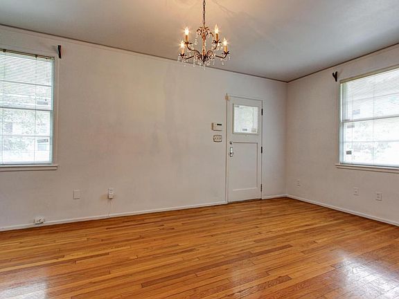4th image of 1051 Barbara Ave