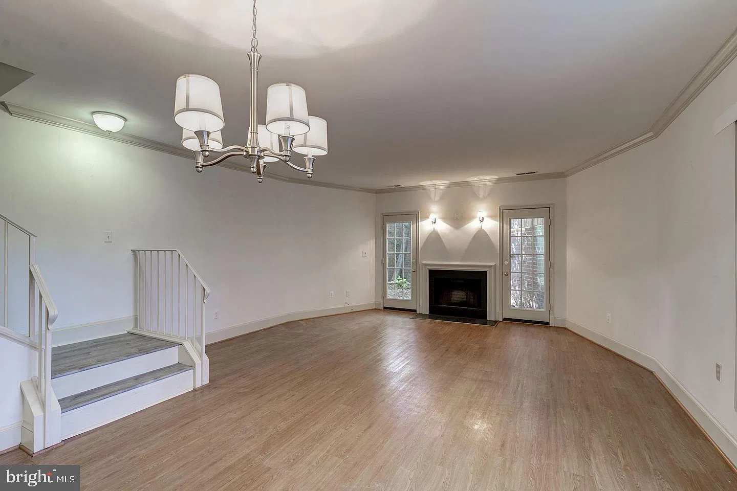 2 bed, 2.5 bath, 1180 sqft, $3,400 — Photo 2