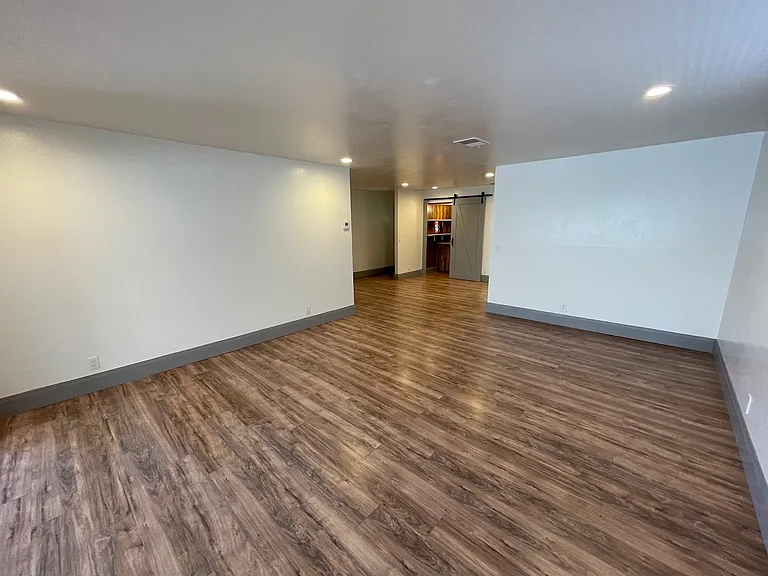 1040 Prouty Way — Photo 5