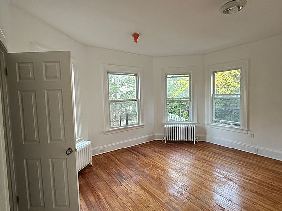 4th image of 214 E Prospect Ave Floor 3