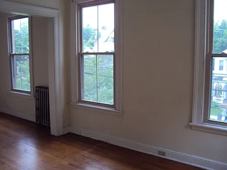 149 Montgomery St #3