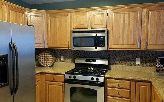 3rd image of 1846 N 175th Ct