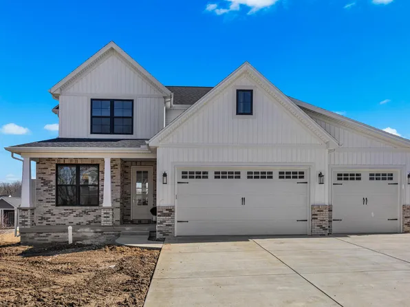 1214 Briarwood Ln, Mahomet, IL 61853