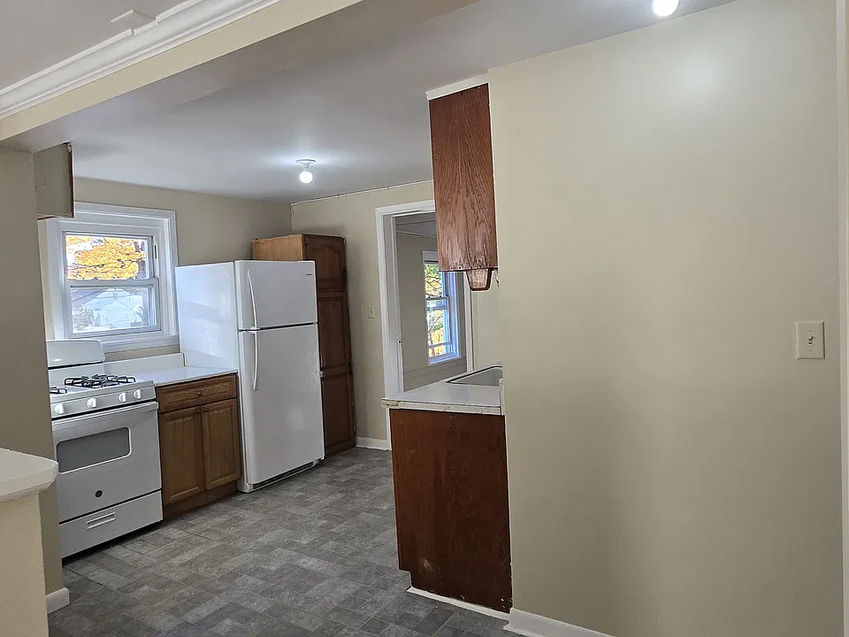 6 Townline Rd #4