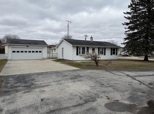 1504 S 31st St, Manitowoc, WI 54220