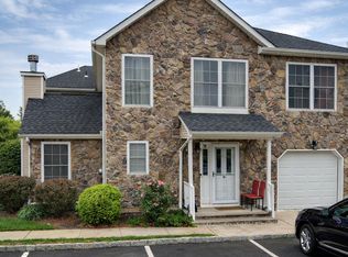 78 Chariot Ct, Piscataway, NJ 08854