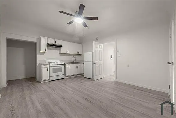 439 Lucas Ave #1 — Photo 9