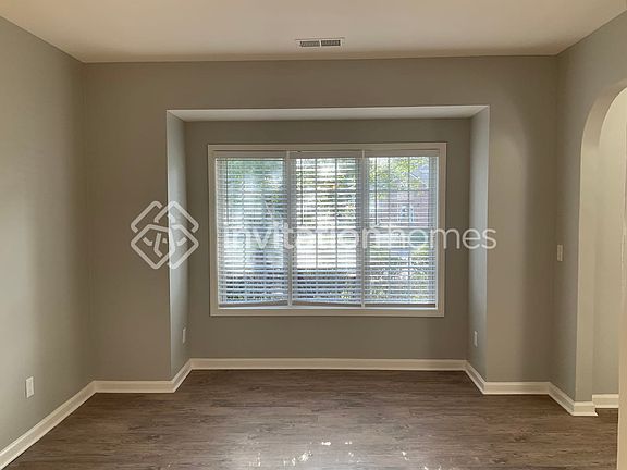3rd image of 3332 Sandwedge Ct