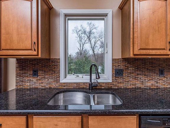 4th image of 55340 Falling Water Dr