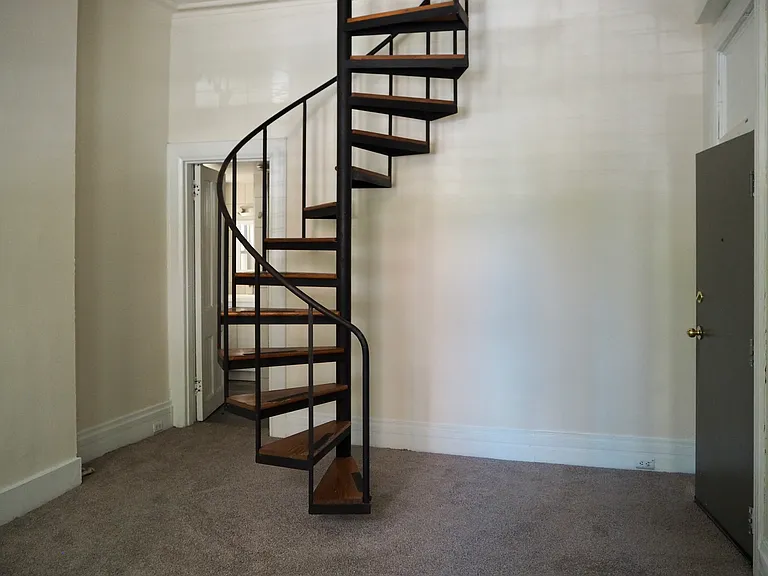 3318 Arch St #2 — Photo 6