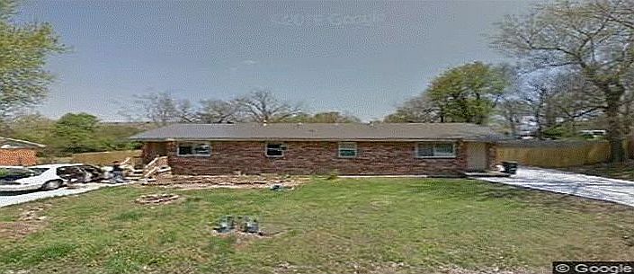 2nd image of 210 N Florene St