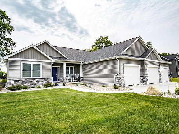 2nd image of 58656 Baugo Cove Dr