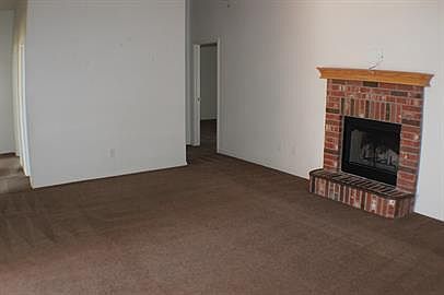 2nd image of 1000 Diana Dr