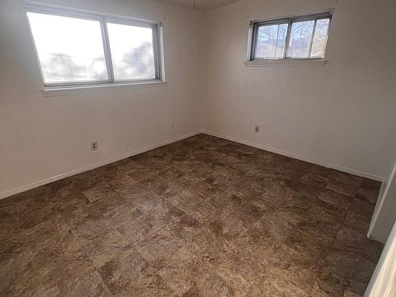 5th image of 4912 Winthrop Dr