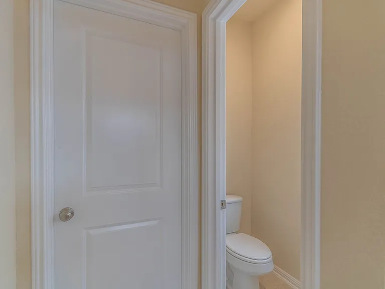1660 Coral Sunrise — Photo 24