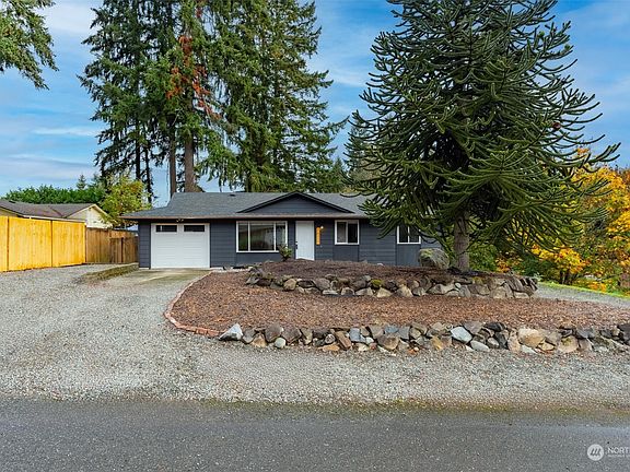 2nd image of 16122 SE 318th Place