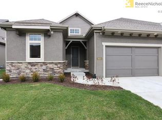 19610 W 100th Ter, Lenexa, KS 66220