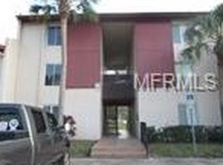 3828 N Lake Dr UNIT 111, Tampa, FL 33614
