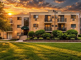 1575 W Street Rd APT 429, Warminster, PA 18974